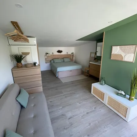 בית הארחה La De Cleron 3*