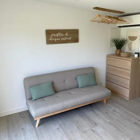 La De Cleron בית הארחה